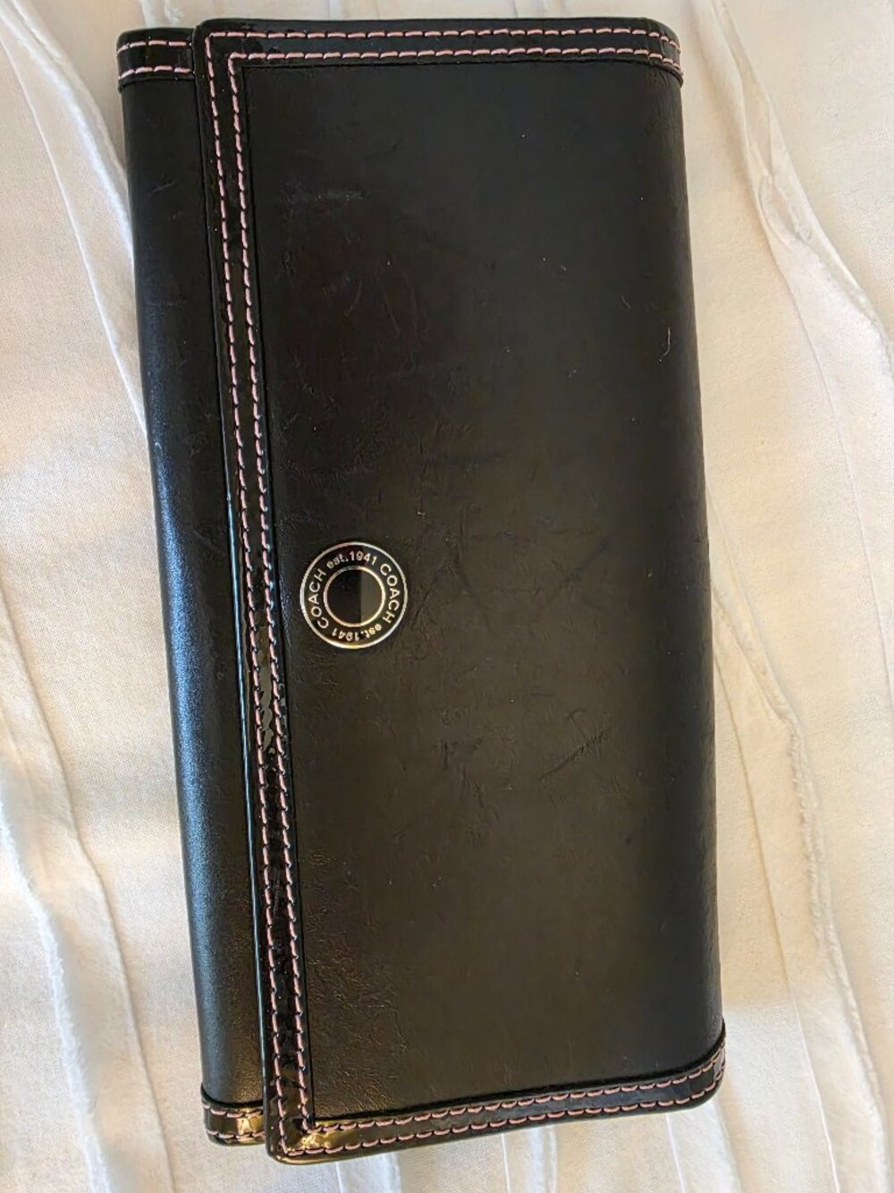 Vintage Y2K Coach bi-fold wallet